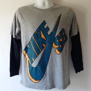 Nike SB boy's gray/black long-sleeve graphic t-shirt size XL